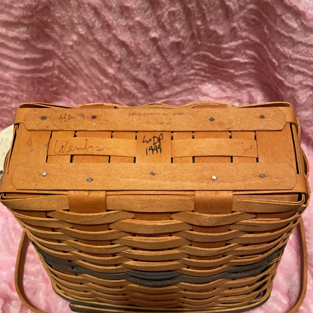 2000 Collectors Club Longaberger Membership Basket - Picture 8 of 9